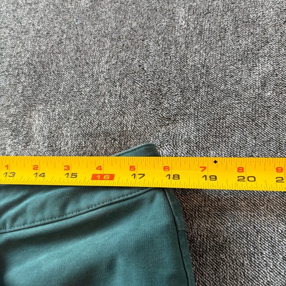 2022 Lululemon ABC Classic-Fit Pant 32" *Utilitech
Green Jasper Size 34 - Picture 10 of 12